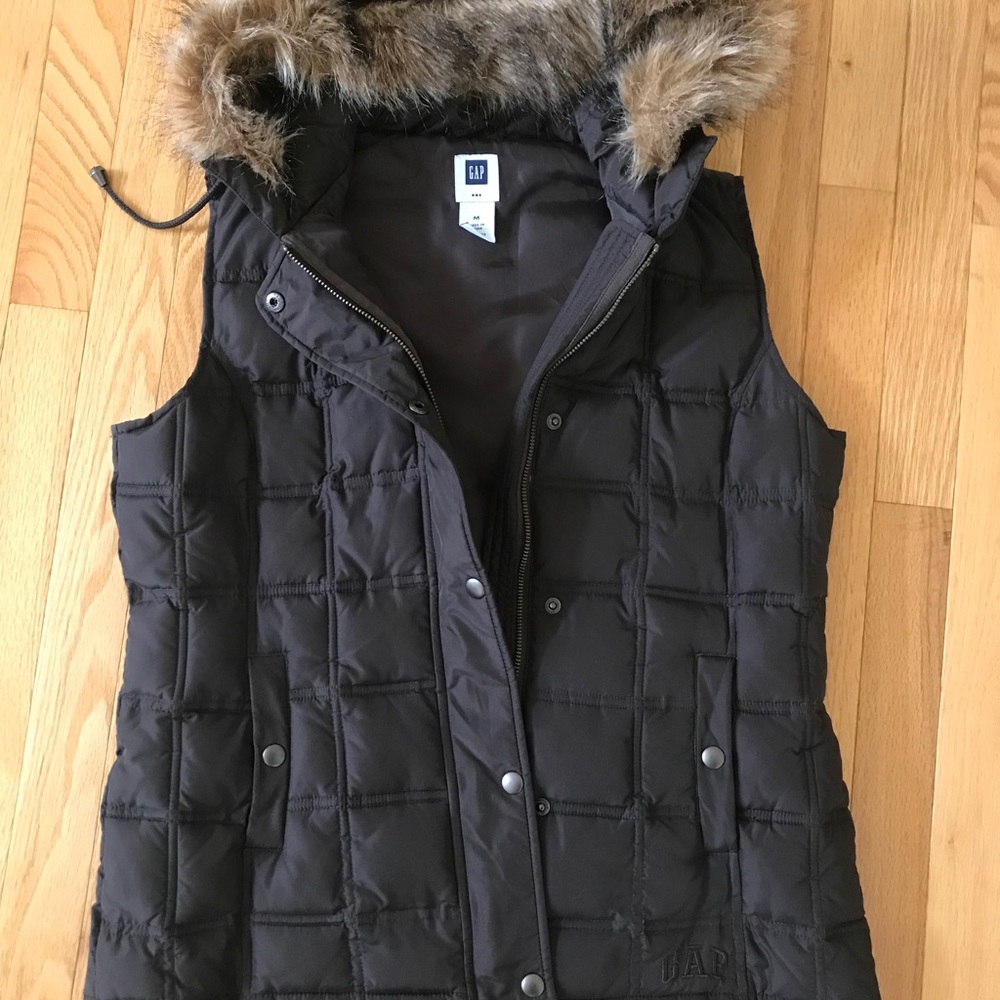 GAP Brown Vest - Picture 2 of 6